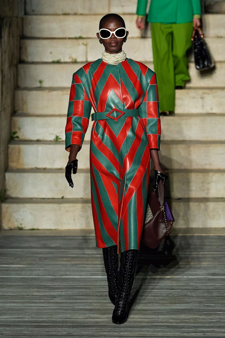 Gucci Cosmogonie: Παρόν και παρελθόν μπλέκονται σε μία συλλογή που ακροβατεί με τον κόσμο των ιδεών