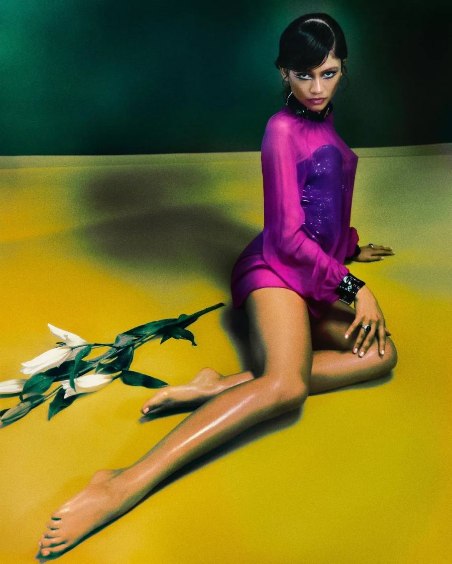 Η Zendaya έκανε το πρώτο της εξώφυλλο στην ιταλική Vogue και μας λέει ότι η μόδα της έμαθε πολλά