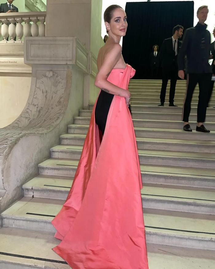 Η Chiara Ferragni πιο στυλάτη από ποτέ με Schiaparelli στην πρεμιέρα της Couture Fashion Week
