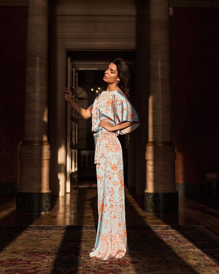 Pyjama set: Η Τόνια Σωτηροπούλου σού δείχνει πώς να το φορέσεις «αλλιώς»