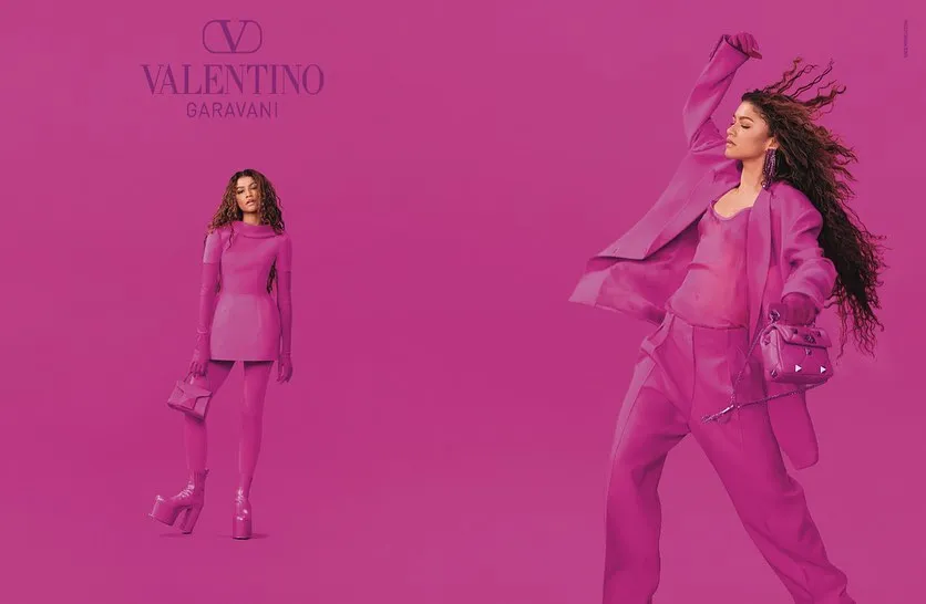 Η Zendaya και ο Lewis Hamilton ντύθηκαν στα φούξια στη νέα καμπάνια της Valentino Pink PP collection