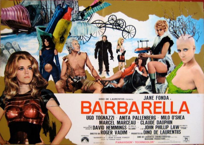 Η Kylie Jenner βγήκε για χορό με ένα vintage Paco Rabanne σύνολο που θύμισε Barbarella