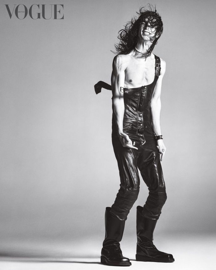 Ο Timothée Chalamet είναι ο πρώτος άνδρας στο εξώφυλλο της British Vogue  Χωρίς λόγια