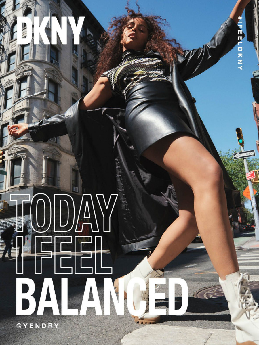 Η νέα καμπάνια της DKNY «Today I feel» είναι μία ωδή στην αυτοέκφραση
