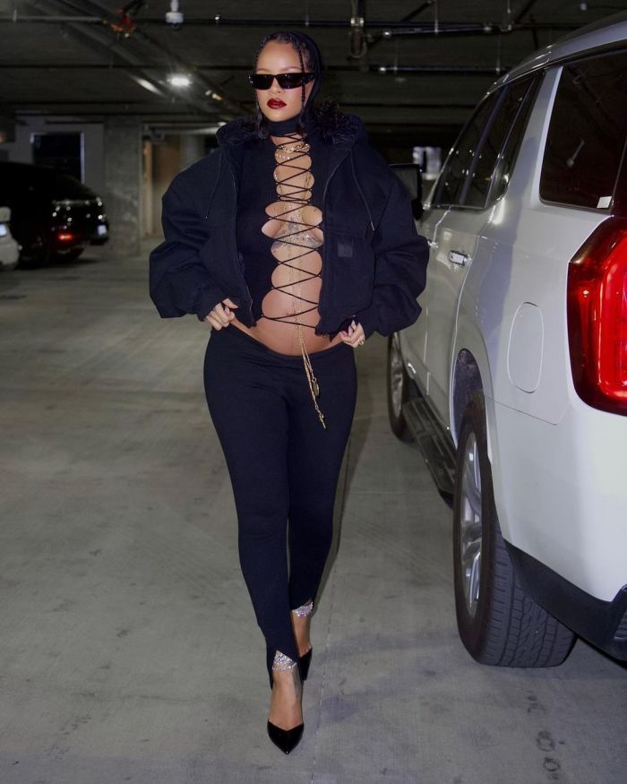 «Οι φήμες λένε»: Τι θα φορέσει η Rihanna στο Super Bowl;