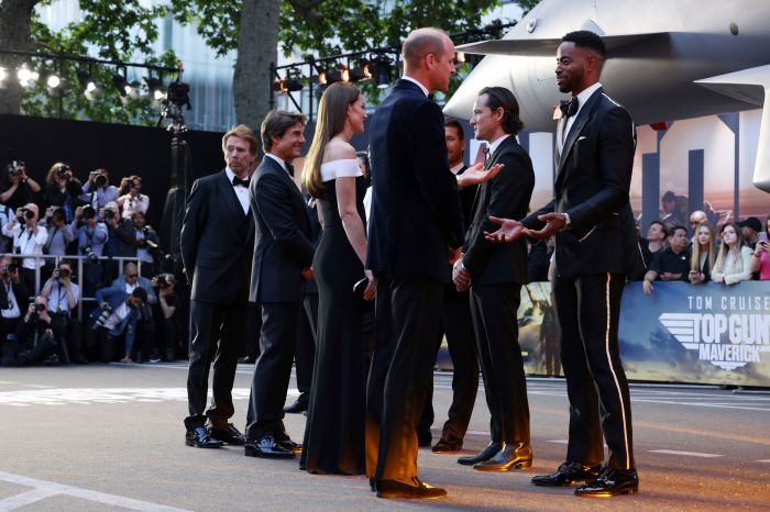 Απαίτηση κοινού! Το vintage Mouret φόρεμα της Kate Middleton βγήκε και πάλι προς πώληση