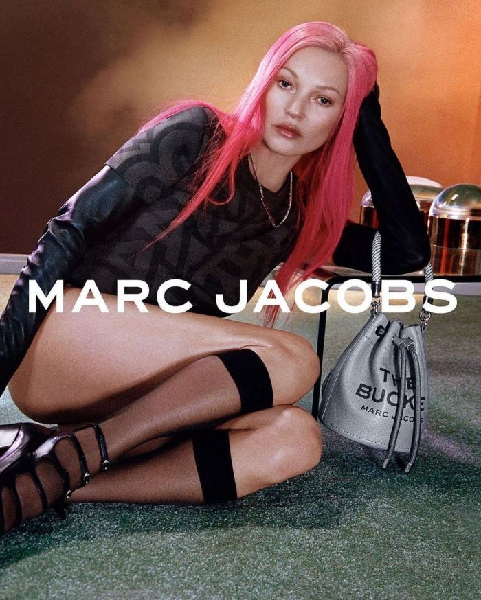 Η Kate Moss γίνεται και πάλι η «grunge μούσα» του Marc Jacobs στη νέα του καμπάνια