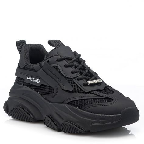 Οδηγός αγοράς: Τα μαύρα sneakers είναι τα παπούτσια που θα αντικαταστήσουν τα μποτάκια σου