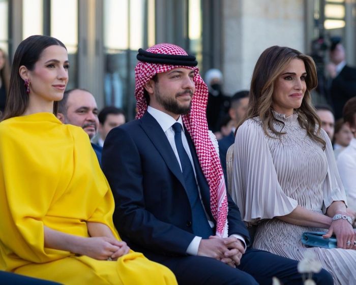 Royal γάμος στην Ιορδανία με τη βασίλισσα Ράνια και την πριγκίπισσα Iman να επιλέγουν τον οίκο Dior