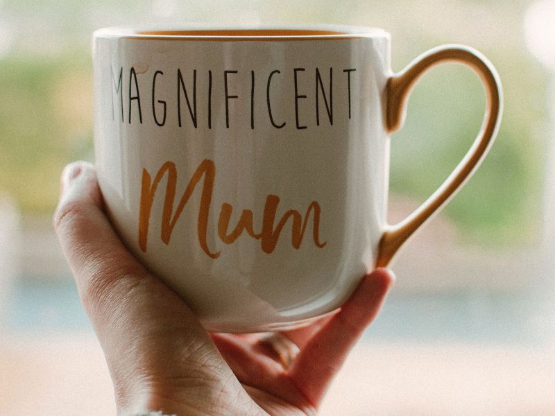 Γιορτή της μητέρας: 3 cool τρόποι για να ευχηθείς στη μαμά σου μέσω των social media