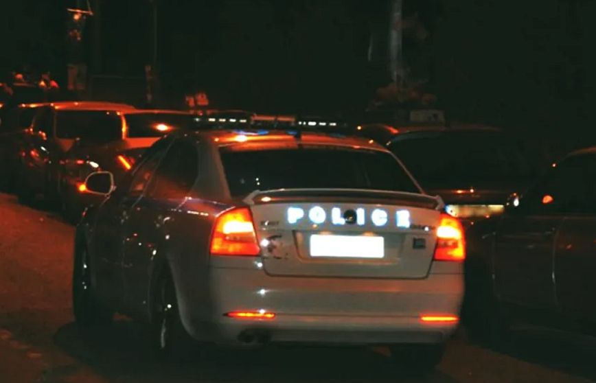 Απίθανο περιστατικό στο Αγρίνιο: Ένας οδηγός οχήματος συνεπλάκη με άνδρα που βγήκε από το… πορτ μπαγκάζ του