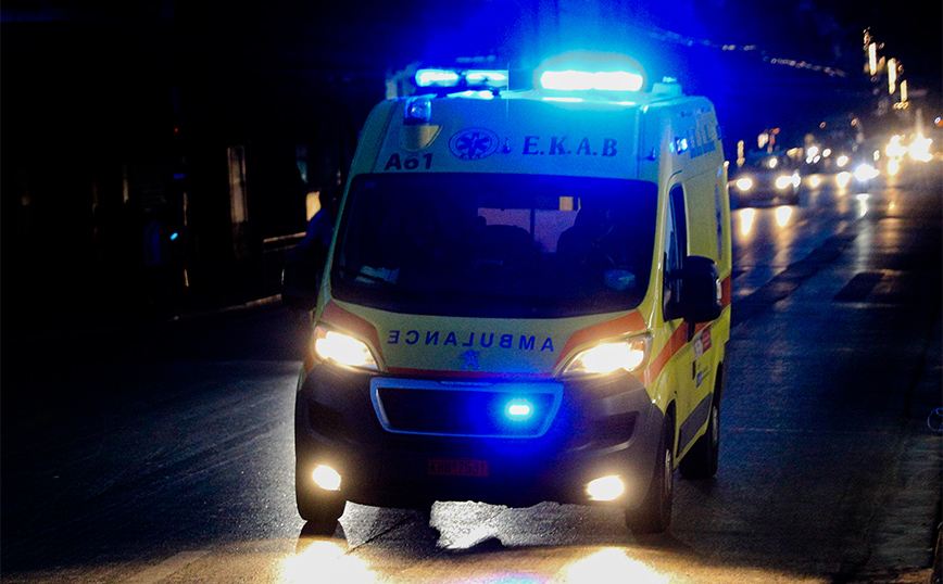 Αυτοκίνητο έπεσε στο γκρεμό στην Αθηνών – Σουνίου – Στο νοσοκομείο ο οδηγός
