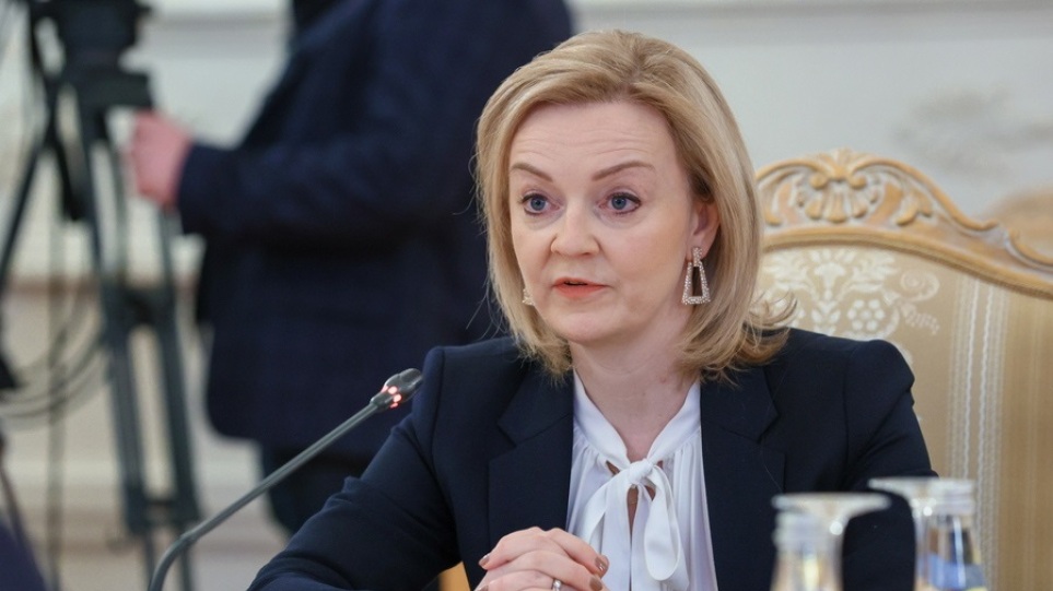 arouraios-image-liz_truss