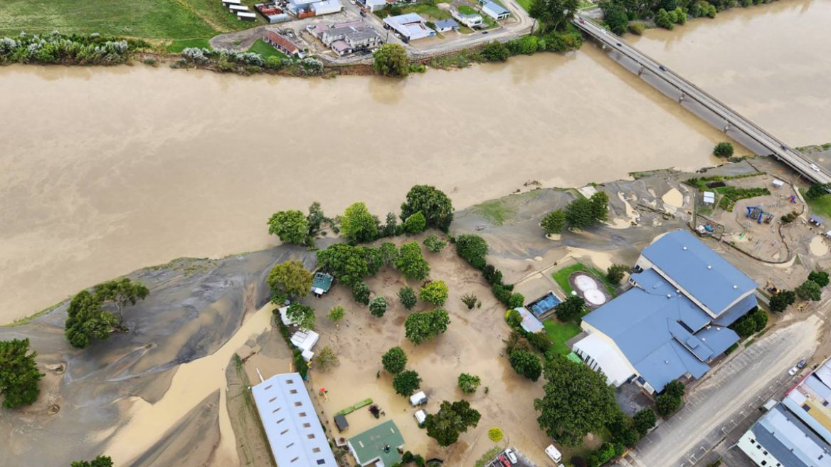 arouraios-image-new_zealand_cyclone