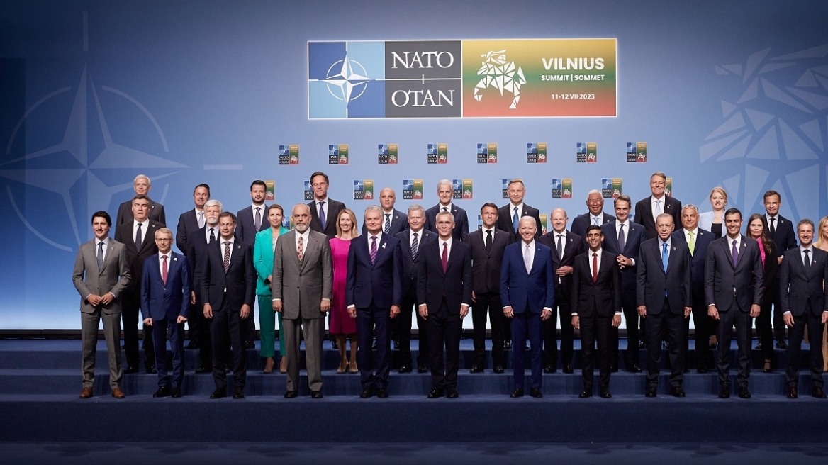 arouraios-image-nato_leaders1-1